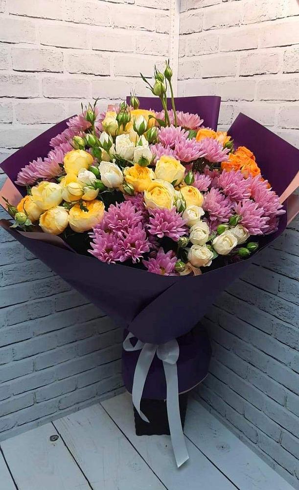 Букет цветов из: Хризантемы и Розы в Марковский