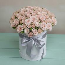 Цветочная композиция из Розы в шляпной коробке в Марковский