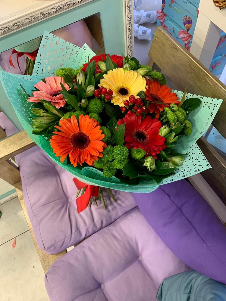 Букет цветов из: Герберы, Хризантемы и Альстромерии в Марковский