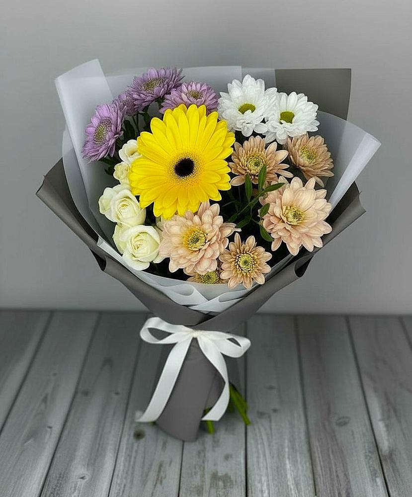 Букет цветов из: Розы, Герберы и Хризантемы в Марковский