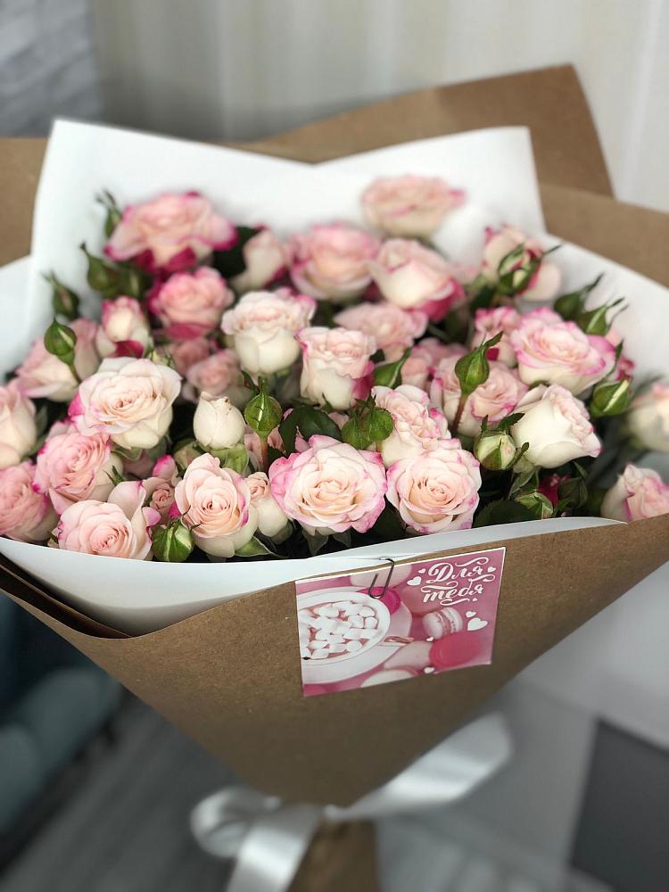 Букет цветов из: Розы в Марковский