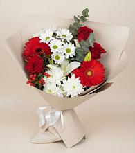Букет цветов из:  Розы, Хризантемы, Герберы и Лилии в Марковский