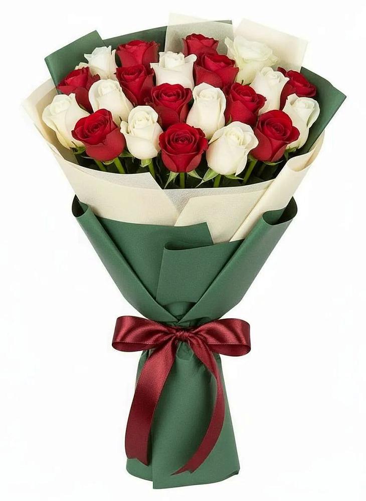 Букет Микс из красных и белых роз в Марковский