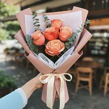 Букет цветов из:  Розы в Марковский