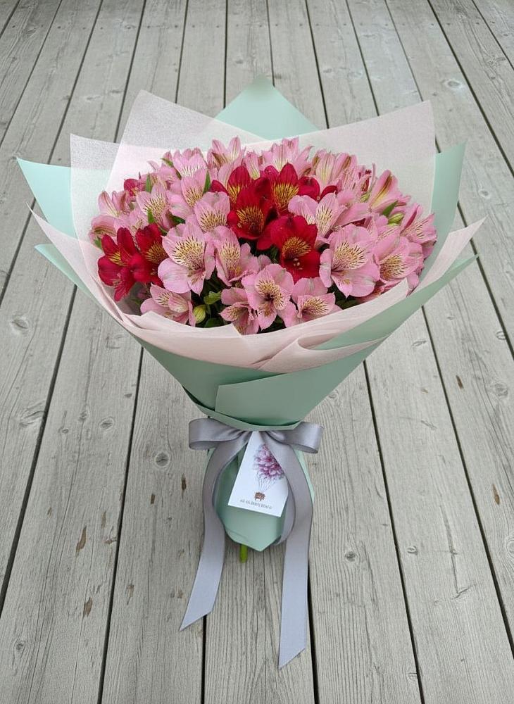 Букет цветов из: Альстромерии в Марковский