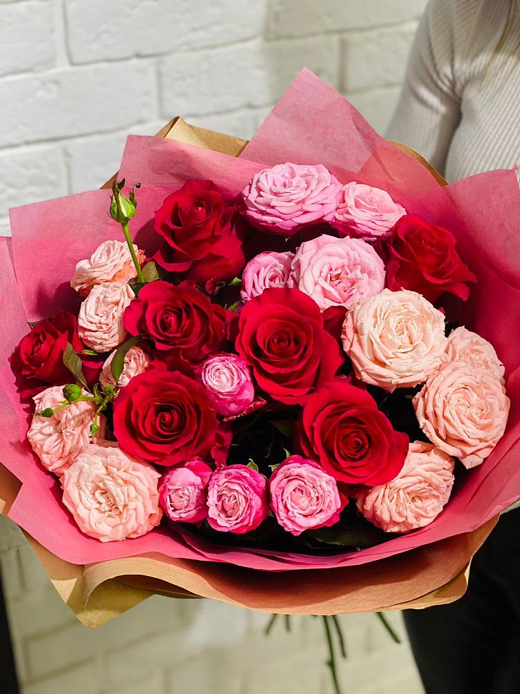 Букет цветов из: Розы в Марковский