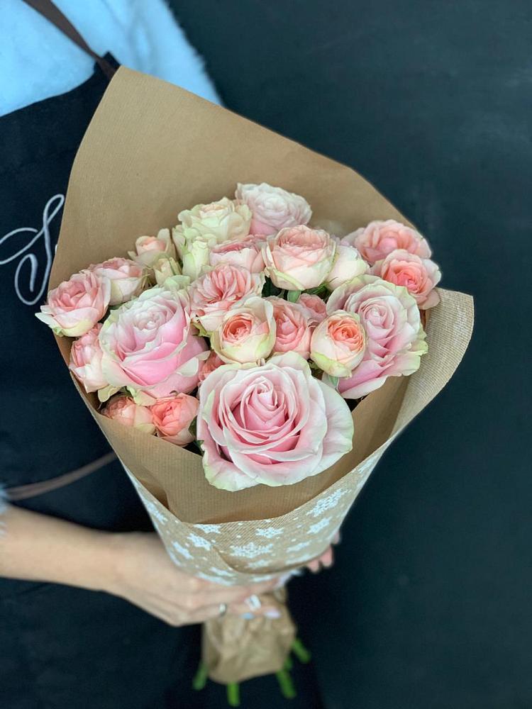 Букет цветов из: Хризантемы и Розы в Марковский