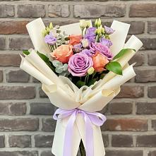 Букет цветов из:  Лизиантусы и Розы #REPLACE_PRED# Марковский