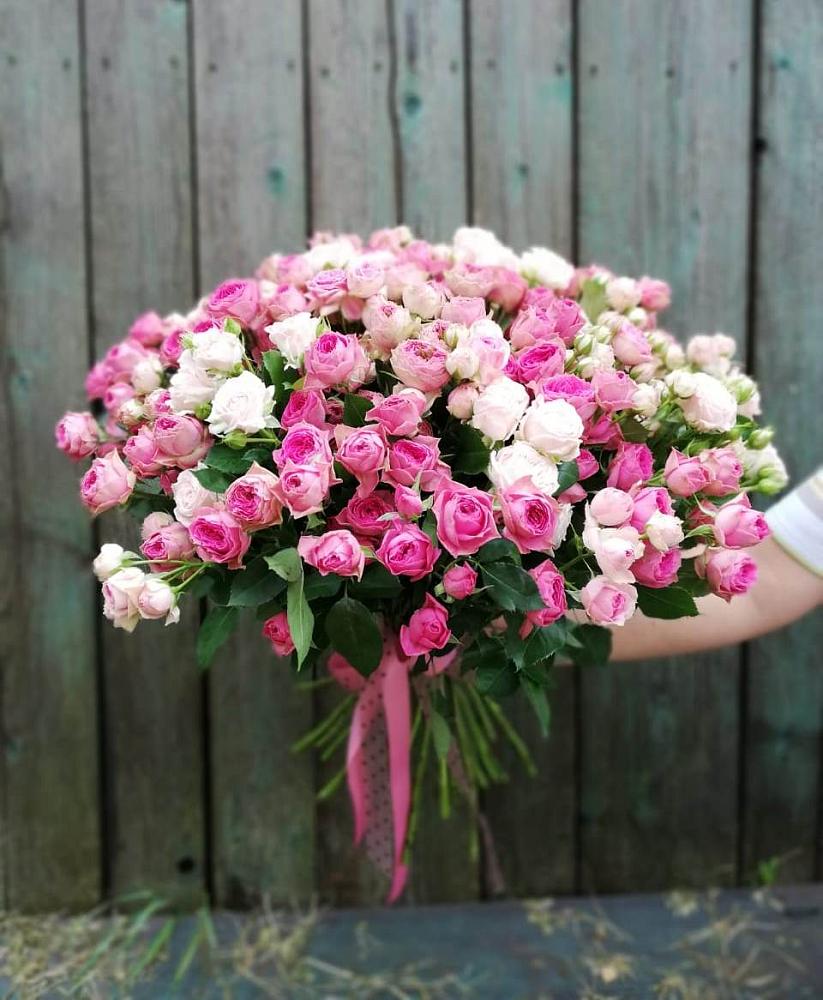 Букет Розовые кустовые розы Натали и Лав Лидия в Марковский