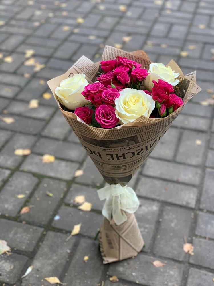 Букет цветов из: Розы в Марковский