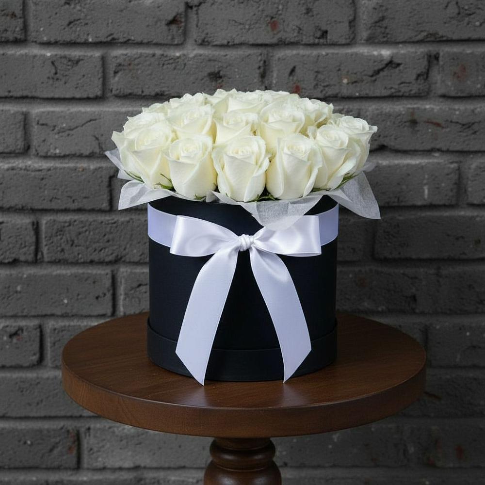 Цветочная композиция из Розы в шляпной коробке в Марковский