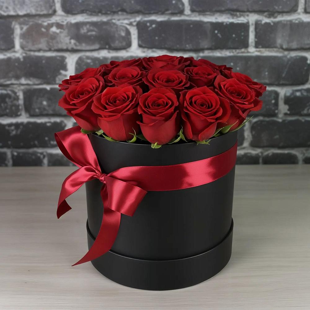 Цветочная композиция из Розы в шляпной коробке в Марковский